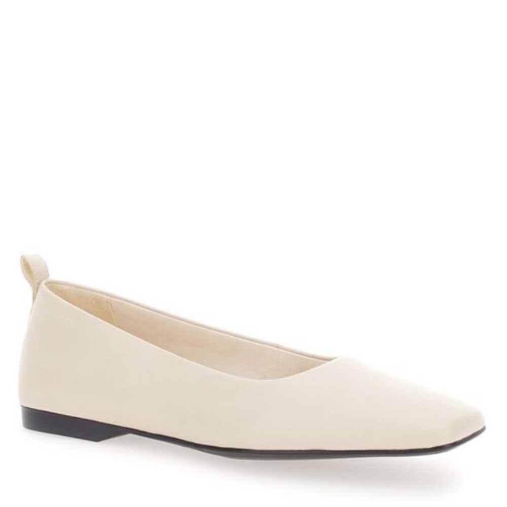 Vagabond Women 'Delia' Off-White Ballet Flats With Squared Toe In Leather 10 US